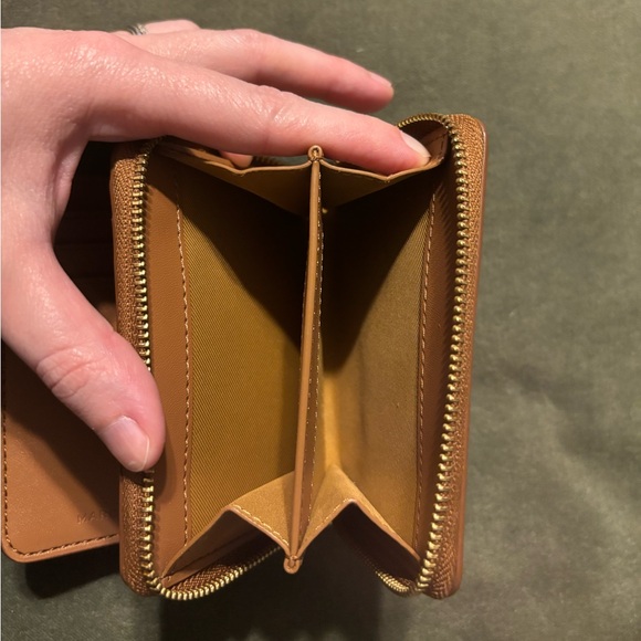 Marc Jacobs Mini Compact Wallet - Picture 5 of 5